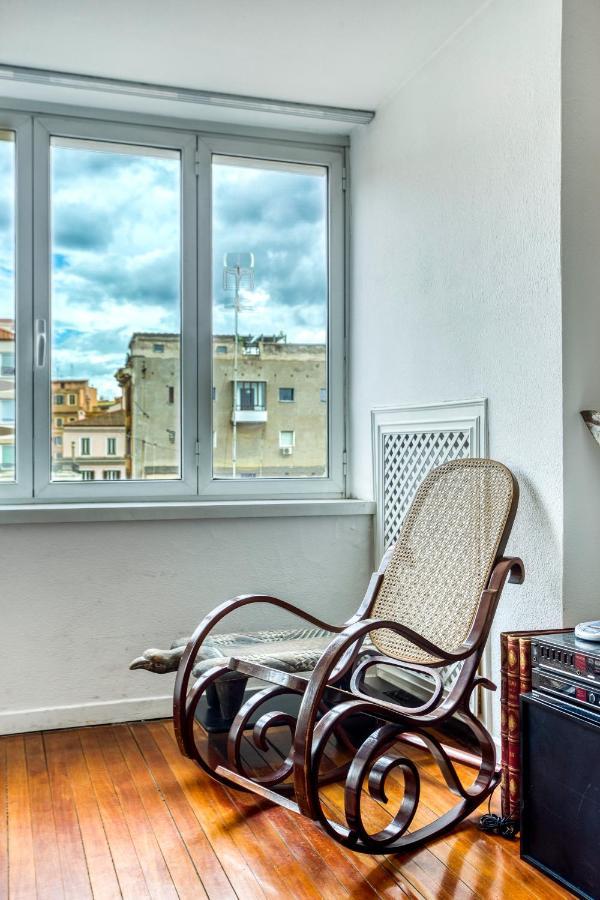 Main Loft Capocci - Rione Monti Apartment Рим Екстериор снимка