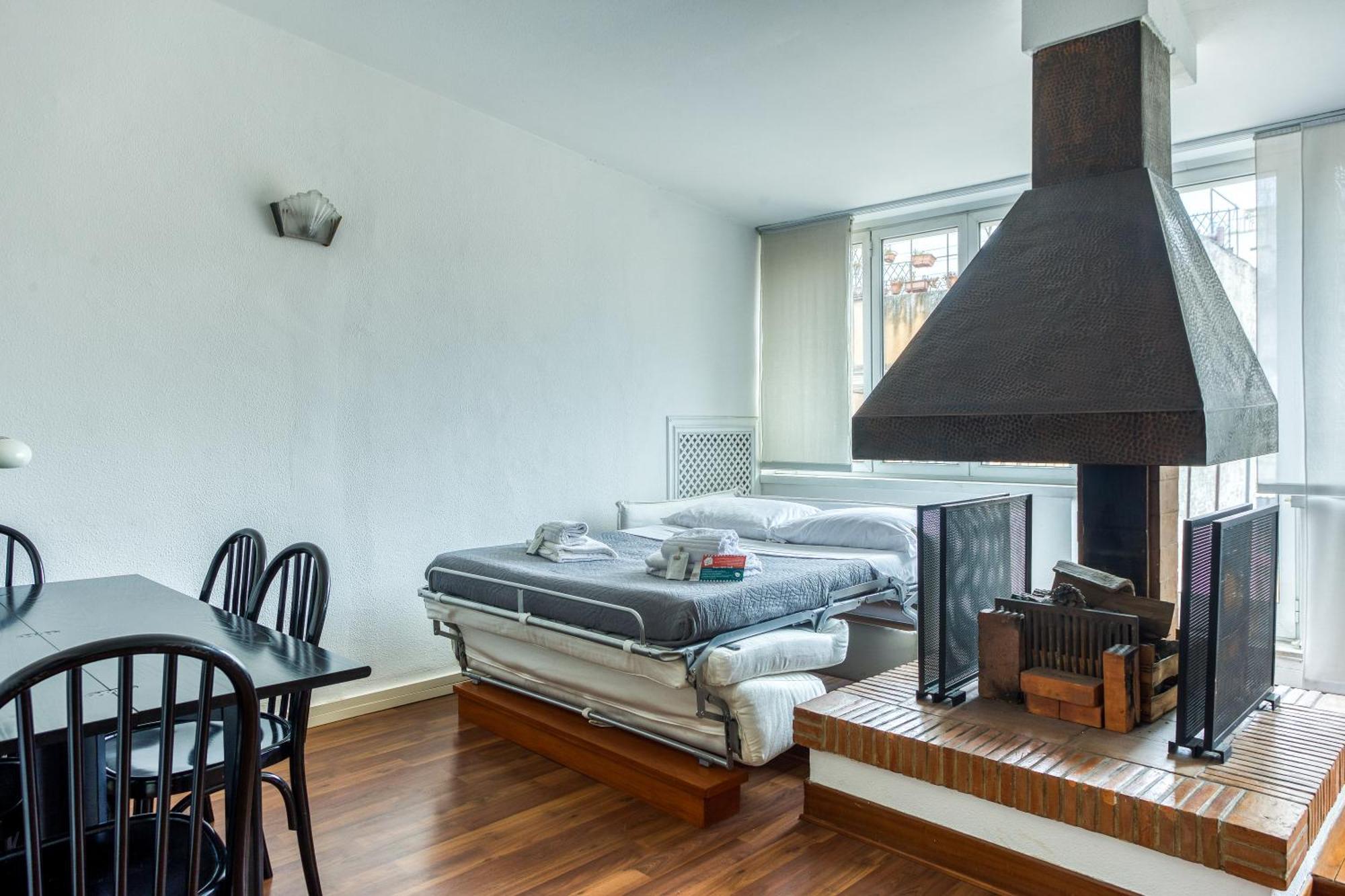 Main Loft Capocci - Rione Monti Apartment Рим Екстериор снимка
